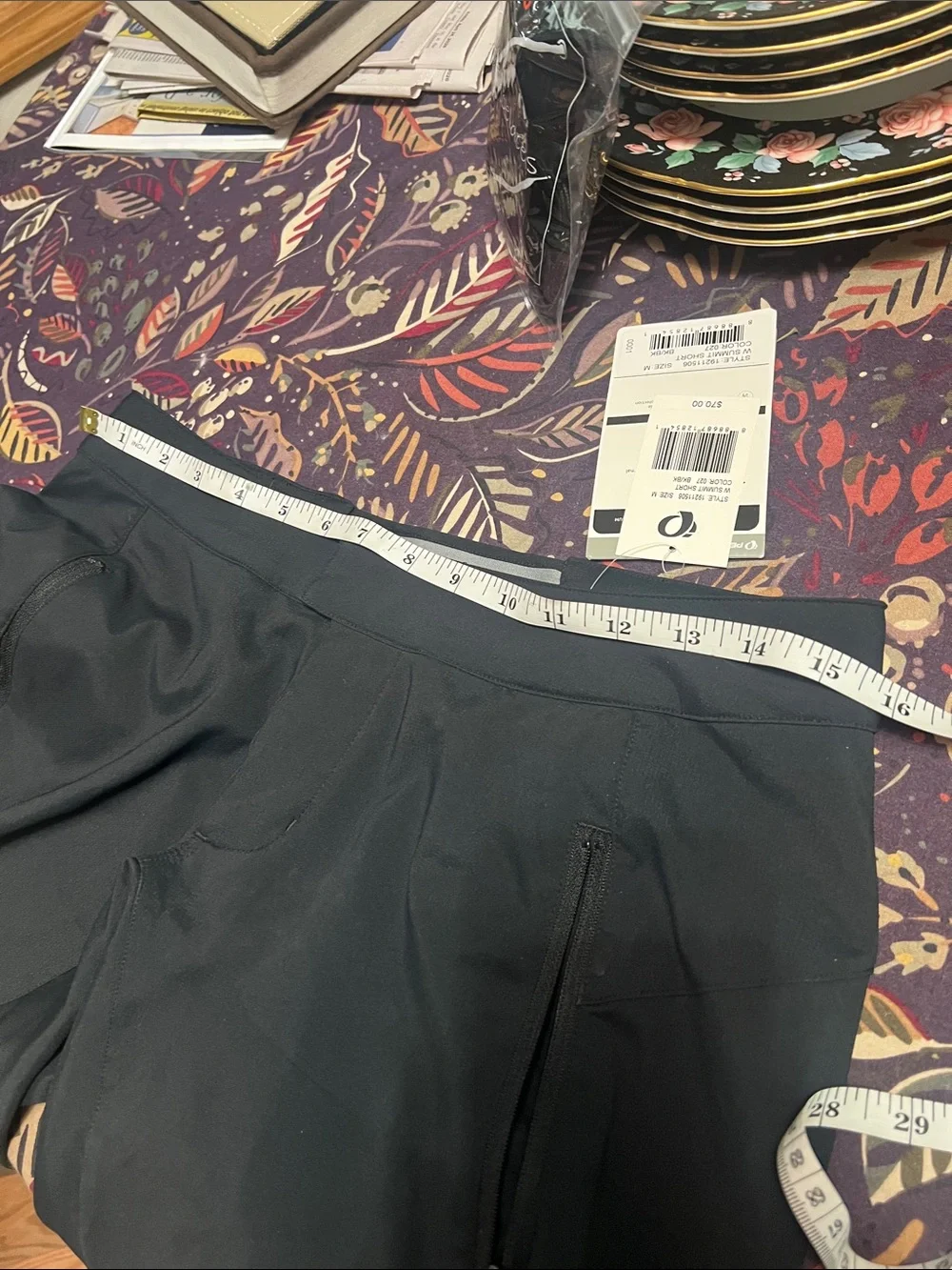 Pearl Izumi Black Women's Athletic Zip-Pocket Shorts